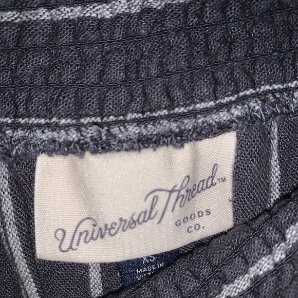 Shorts - Picture 4 of 4